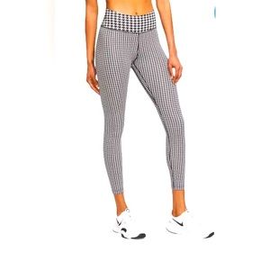 Nike Houndstooth Leggings